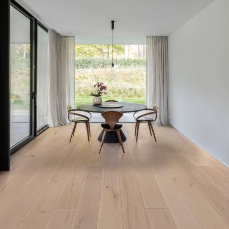 Anderson Tuftex Chateau Oak Balustrade Hardwood Room Scene