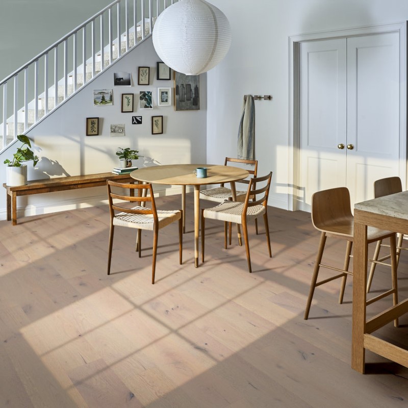 Anderson Tuftex Chateau Oak Garden Hardwood Room Scene