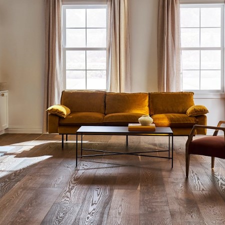 Anderson Tuftex Grand Estate Hatfield House Hardwood Room Scene