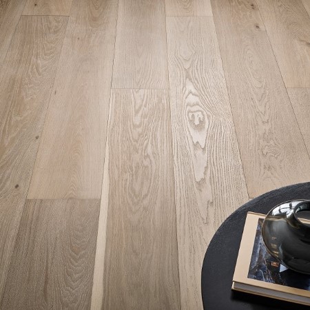 Anderson Tuftex Grand Estate Langdon Court Hardwood Room Scene